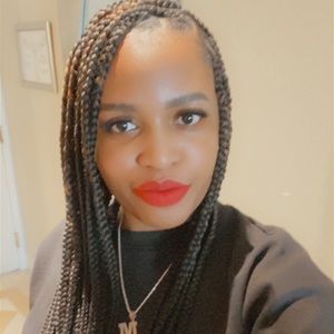 Meet your Posher, Maria